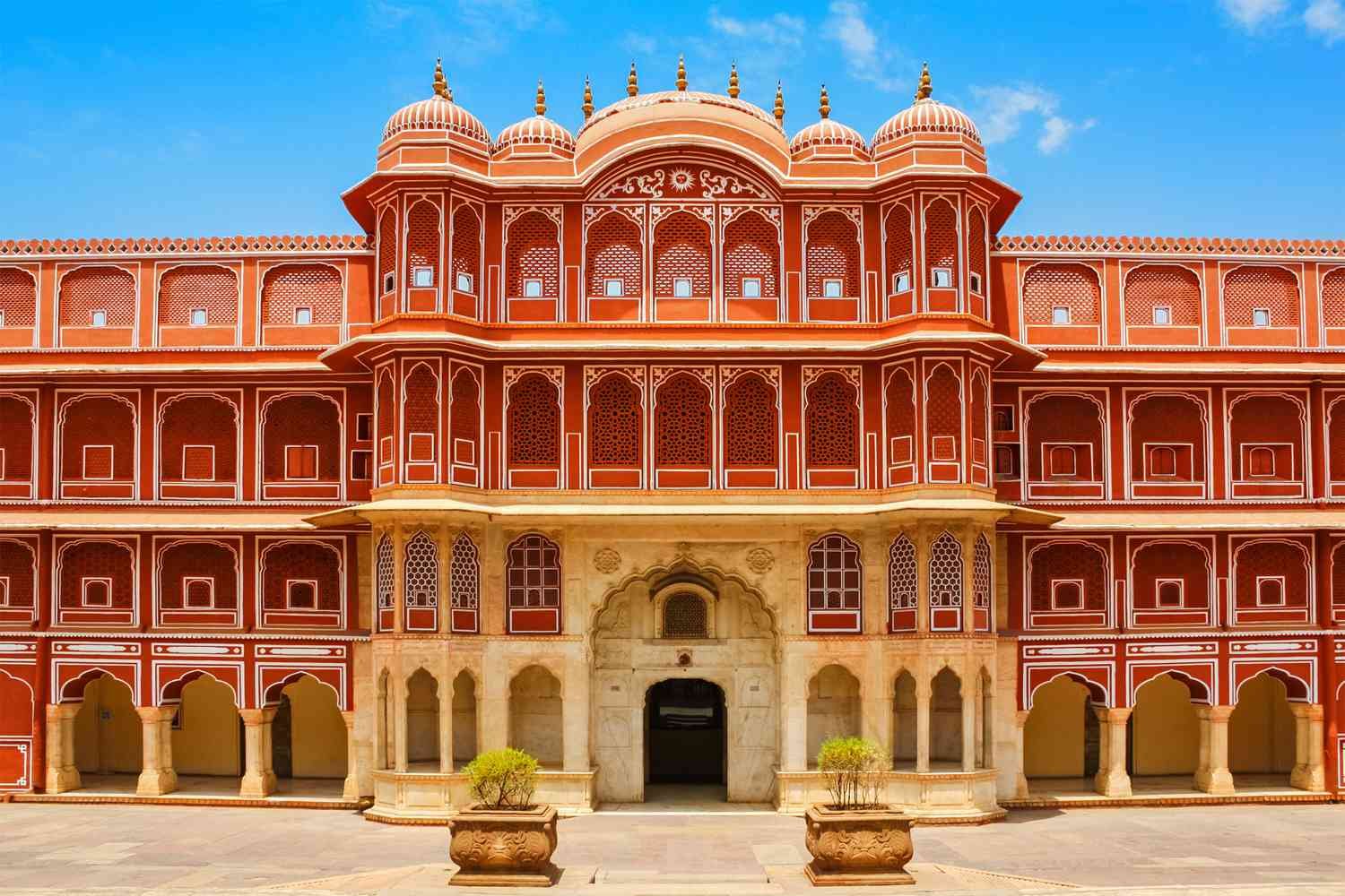 Haldwani to Jaipur Taxi Service